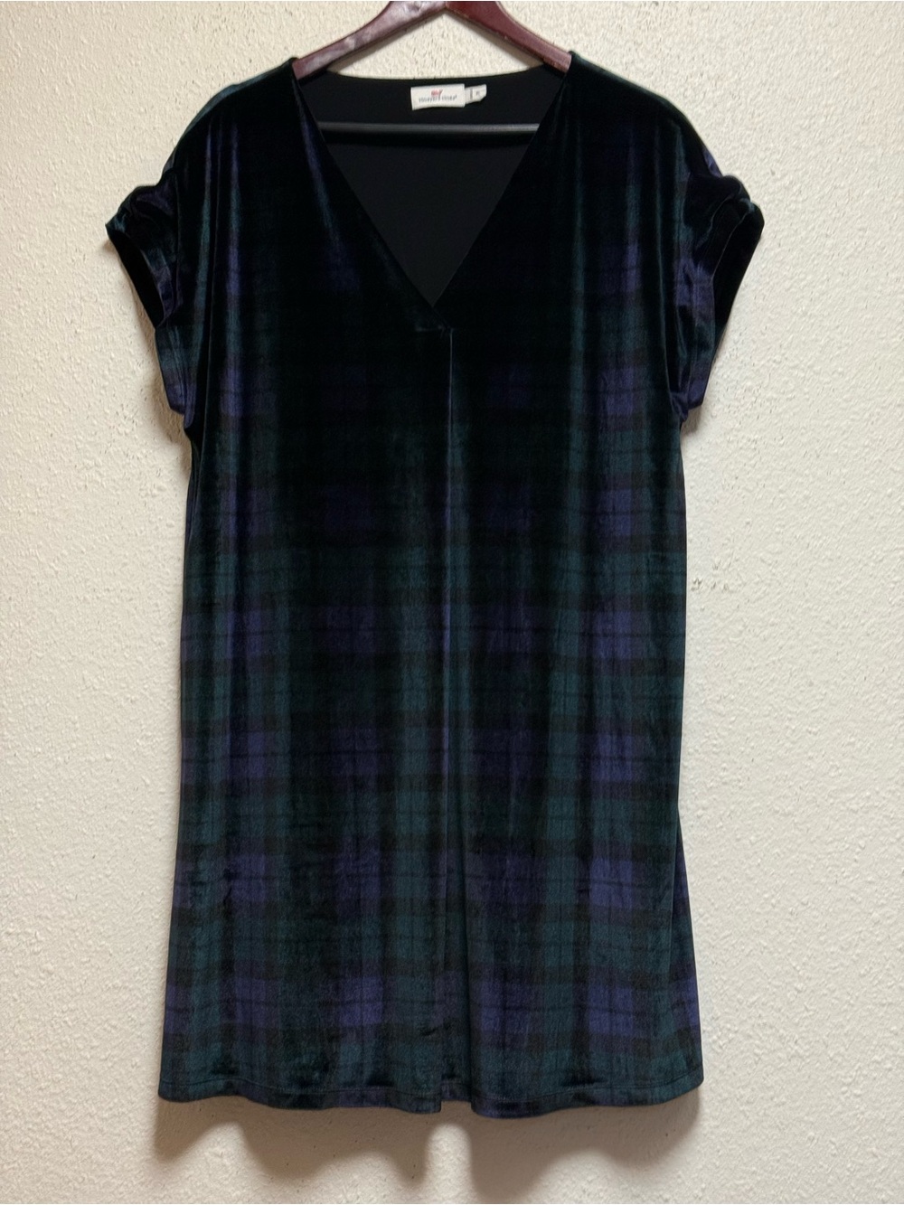 Vineyard Vines Velvet V‑Neck Plaid dress in Dark Green and Navy